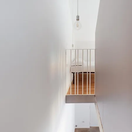 Apartment - 800 M Far From Lancetti Station Milan