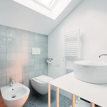 - 800 M Far From Lancetti Station Apartment