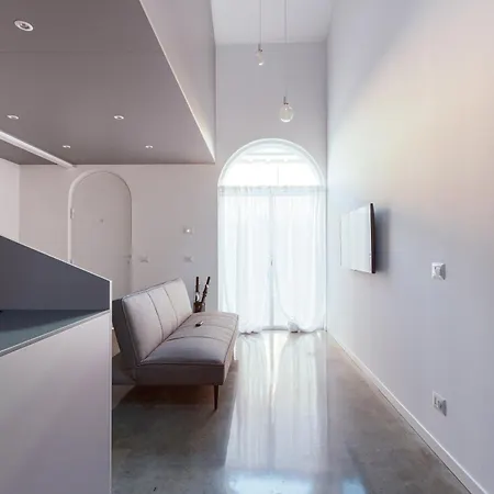 - 800 M Far From Lancetti Station * Milano